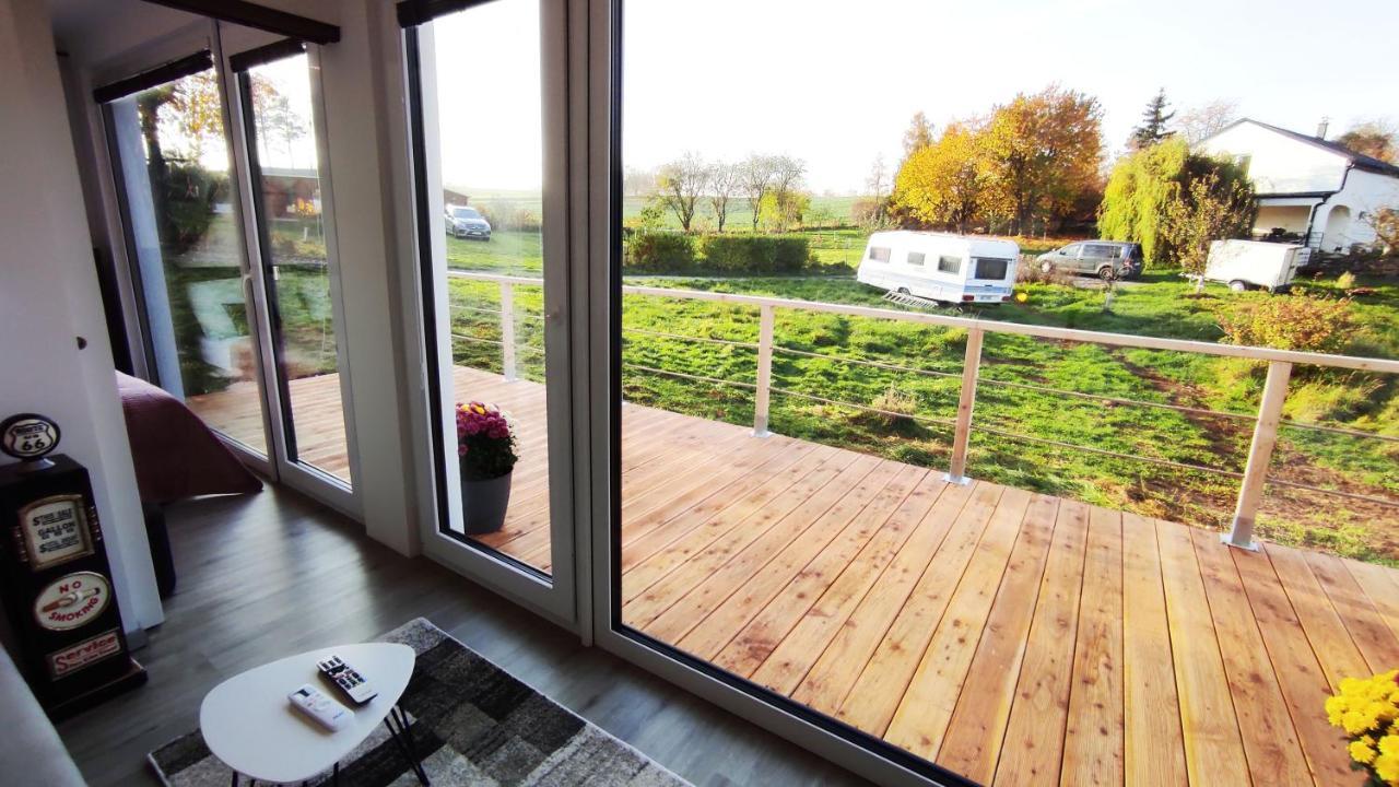 Ranch 66 - Moderni Tiny House Black Swallow Ve Stylu Route 66 Se Saunou A Bazenem Tršice Exterior foto